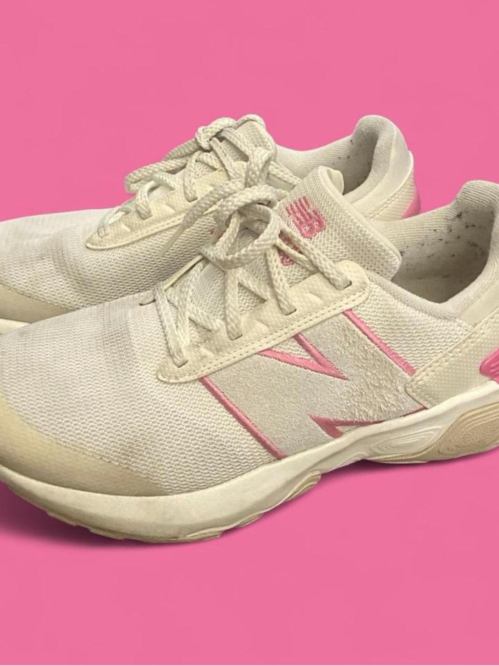 Cream & Pink 1440V1 Shoes (Big Kids’ Size 4)